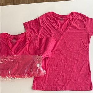 NEW 11piece LOT of ladies size LARGE J2 v neck shirts.